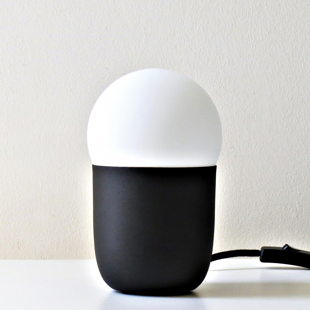Nuto Lampara Mesa Metal E27 Led Di.12xh20cm Negro